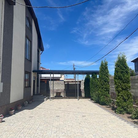 Bayotel Karakol Exterior foto